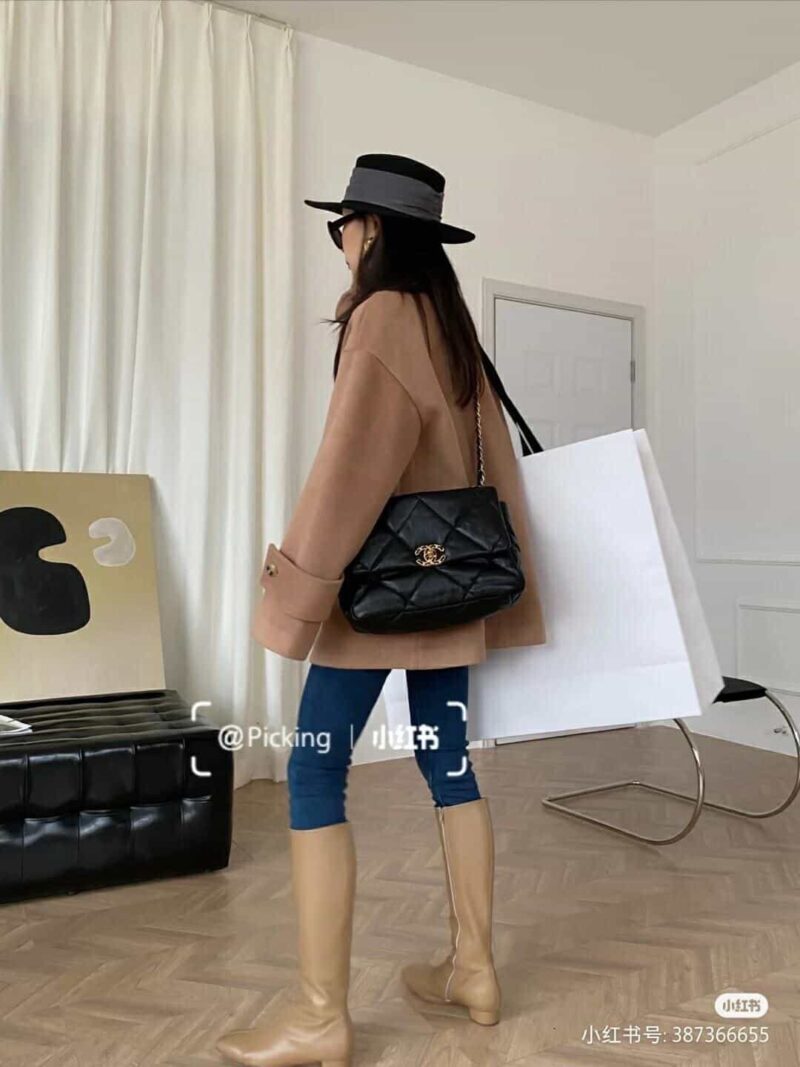 Chanel香奈儿 19 Flap Bag AS1161中号30CM黑色 - Image 7