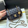 IMG_827020210221-142913.jpg Chanel香奈儿 Flap Bag 新款金属球包金珠方胖子羊皮 AS1786