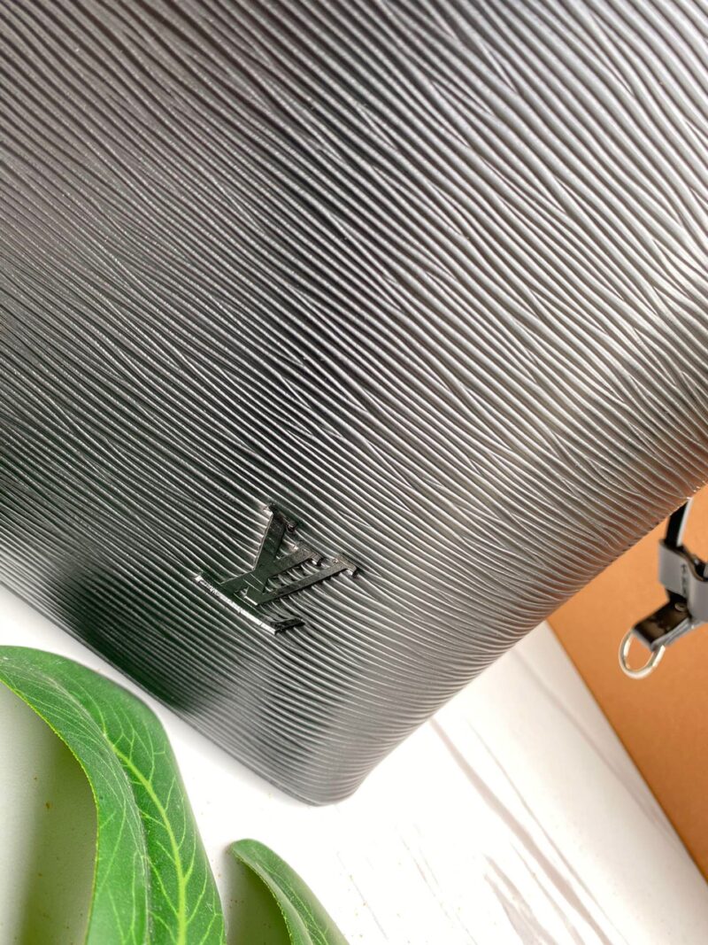 M40932 Louis Vuitton 路易威登 黑色NEVERFULL 中号水波纹Epi子母包 - Image 6