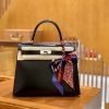 a14bee5661c4a03.jpg 爱马仕 Kelly 28cm 经典黑 银扣 BOX猫爪纹牛皮 全手工缝制 臻品工序