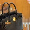 a64a3bfe4c999eb.jpg 爱马仕 Birkin 铂金包 经典黑 仿蜥蜴皮 金扣 30cm