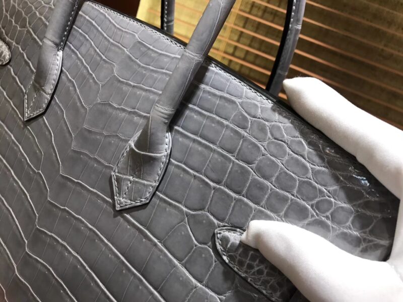 爱马仕 Birkin铂金包 斑鸠灰 美洲鳄鱼 方块 进口原料 顶级手缝工艺 银扣 35cm - Image 3