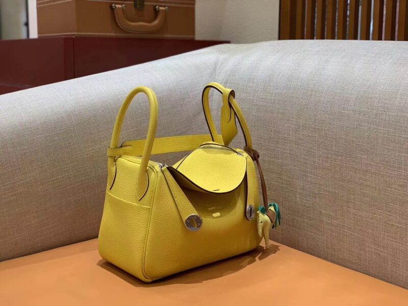 爱马仕 Lindy 26cm 那不勒斯黄 Togo小牛皮 银扣 原版蜜蜡线 顶级手工缝制 - Image 2