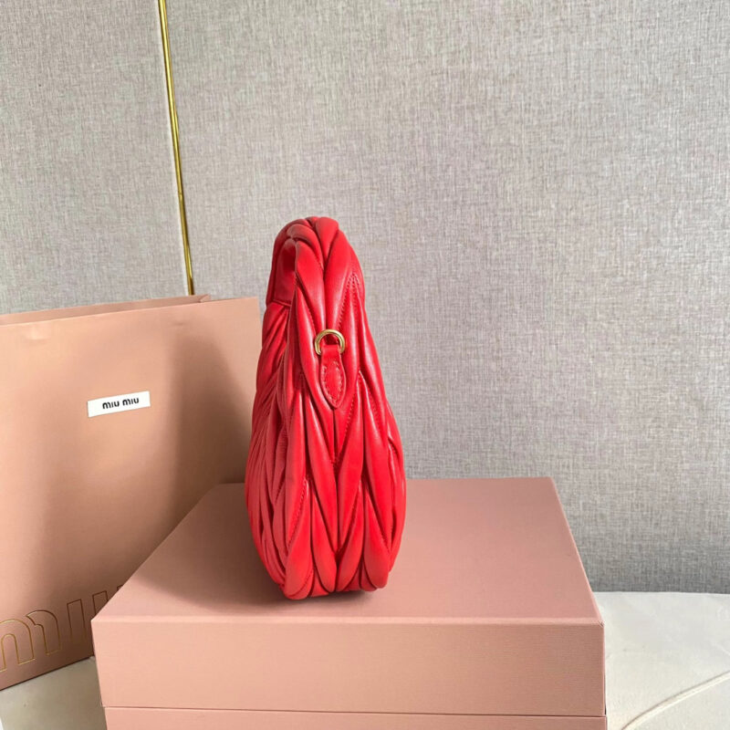 miumiu缪缪*Matelasse系列5BC125手袋红色免检版 - Image 5