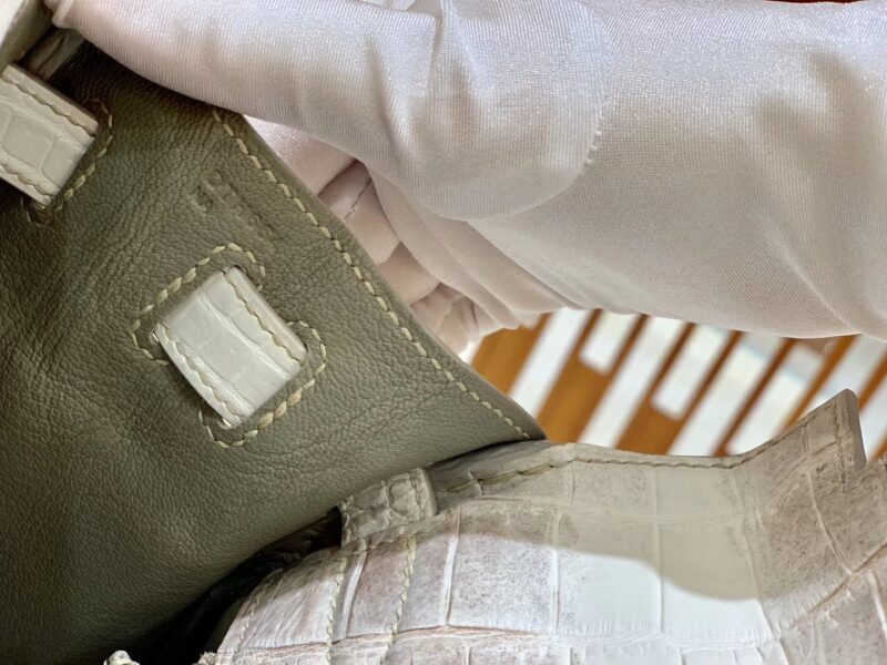 爱马仕 Kelly 28cm 喜马拉雅 一级尼罗鳄鱼皮 银扣 原版蜜蜡线 顶级手工缝制 - Image 7