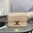 Celine*Triomphe系列手袋188423奶茶色免检版