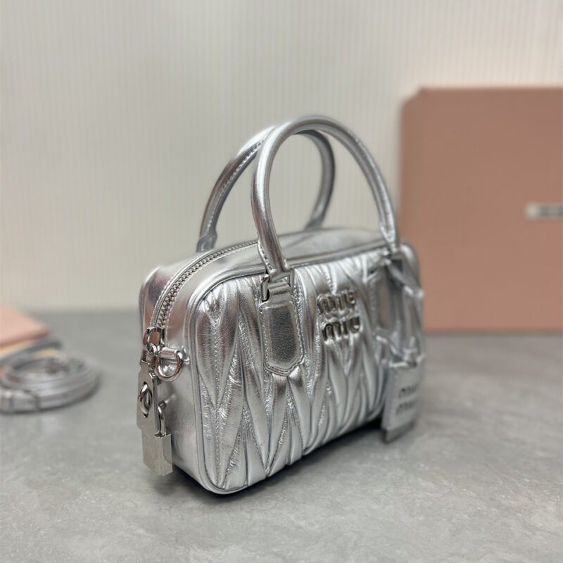 miumiu缪缪TooPretty系列5BB123保龄球手袋银色 - Image 3