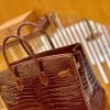 c8460220da1b594.jpg 爱马仕 Birkin 铂金包 咖啡色 亮面湾鳄 银扣 35cm