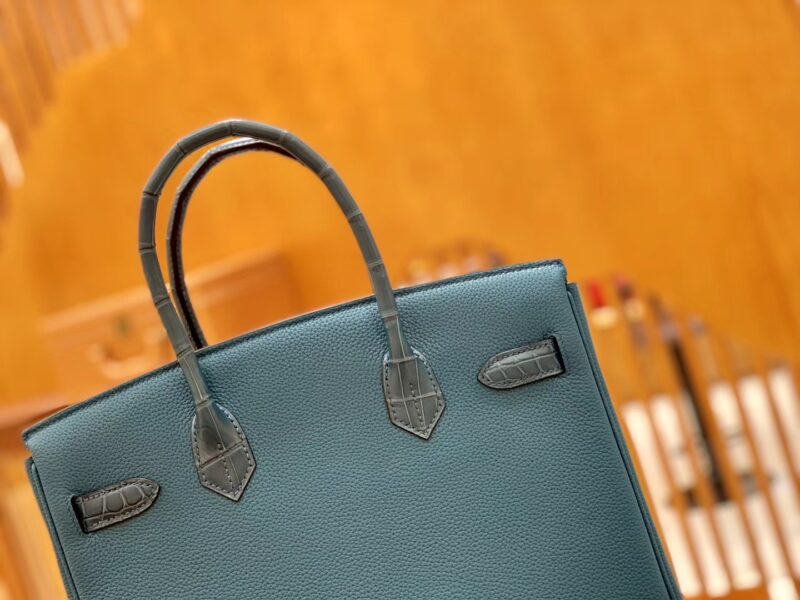 爱马仕 Birkin 铂金包 靛蓝 祖母蓝 Touch 鳄鱼皮拼牛皮 金扣 30cm - Image 4