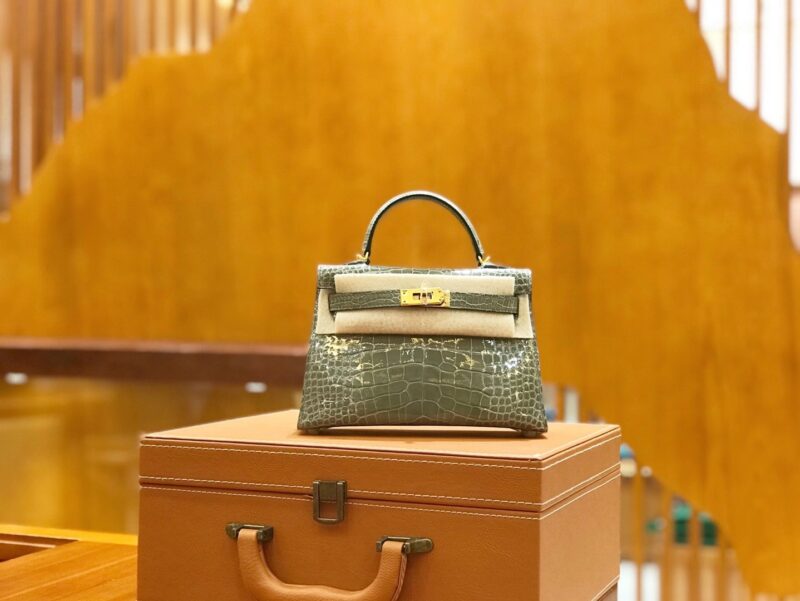爱马仕 Mini Kelly 二代 19cm 一级美洲鳄鱼皮 81斑鸠灰 高定工序版本 全手工缝制 - Image 4
