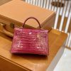 爱马仕 Mini Kelly 迷你凯莉 极致粉 一级美洲鳄鱼皮 臻品级别 金扣 19cm