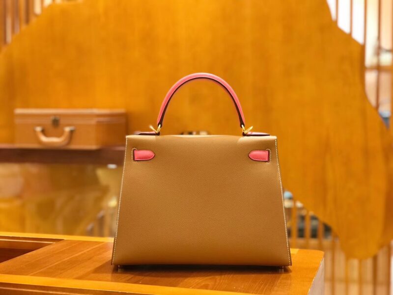 爱马仕 Kelly 28cm 金棕拼唇膏粉 Epsom 掌纹小牛皮 金扣 原版蜜蜡线 顶级手缝 - Image 3