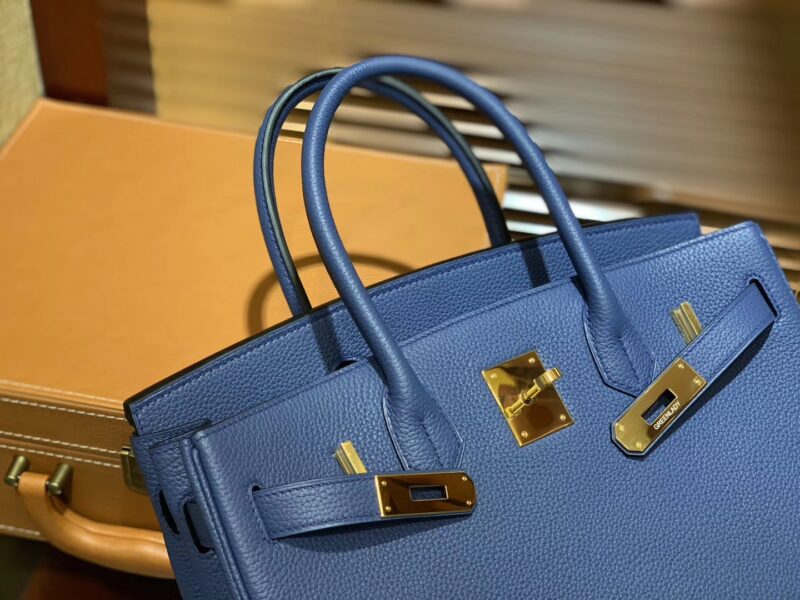 爱马仕 Birkin铂金包 明蓝色 德国进口小牛皮 顶级品质全手工缝制 金扣 30cm - Image 4