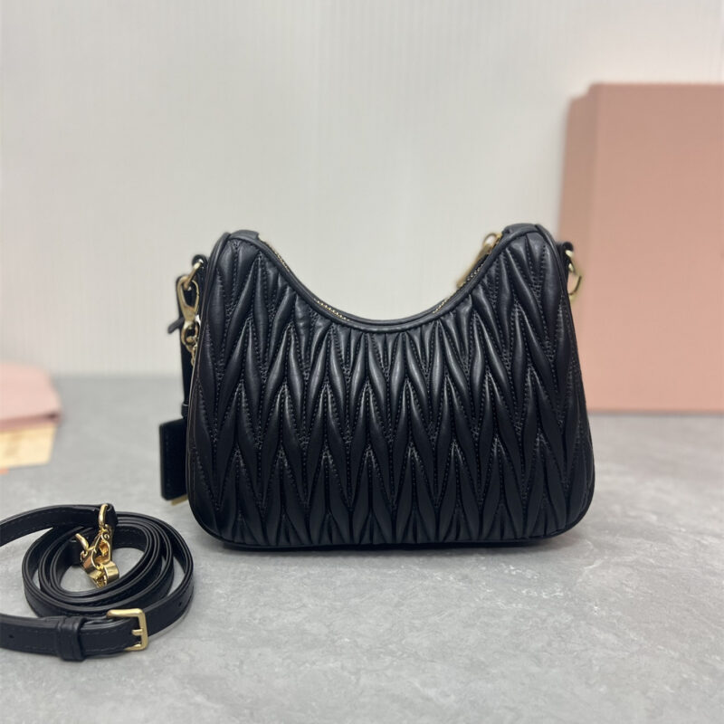 miumiu缪缪*5BH211单肩包黑色免检版 - Image 3