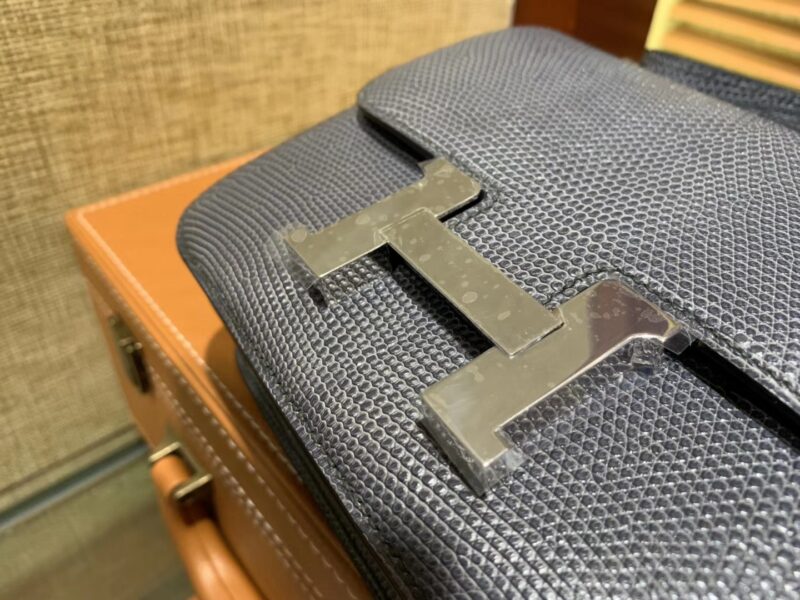 爱马仕 Constance 空姐包 锡器灰 仿蜥蜴皮 银扣 18cm - Image 6
