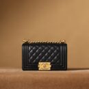 Chanel LeBoy黑色口盖包S免检版