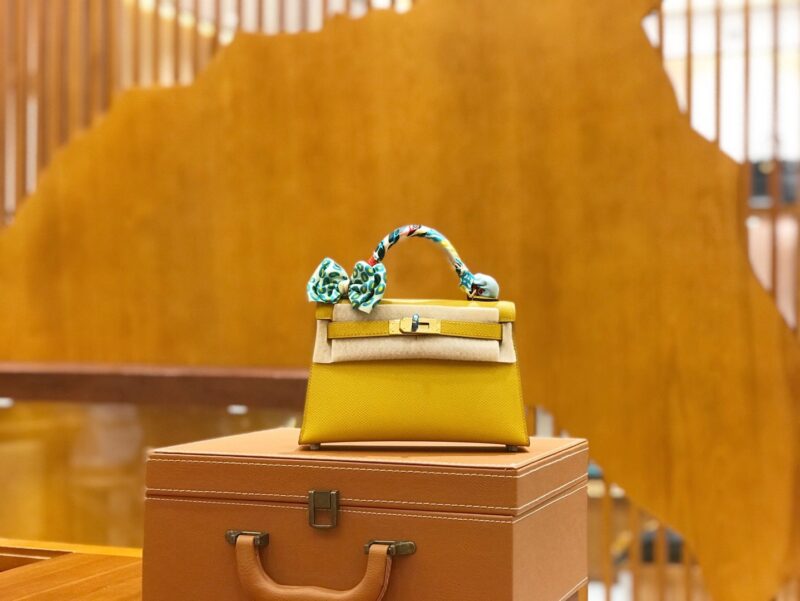 爱马仕 Mini Kelly 二代 19cm 进口掌纹牛皮 9D琥珀黄 金扣 全手工缝制 高订鳄鱼工序