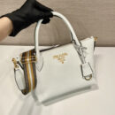 Prada*VitelloDino系列手提斜挎包1BA111白色免检版