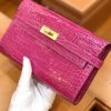 de2be560b3834b3.jpg 爱马仕 Kelly 钱包 一级美洲鳄鱼皮 J5天方夜谭紫 高定工序版本 全手工缝制