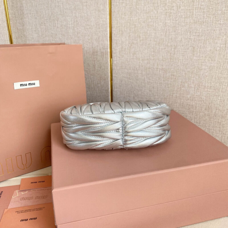 miumiu缪缪*5BP078Mini单肩包银色免检版 - Image 9