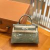 爱马仕 Mini Kelly 二代 19cm 一级美洲鳄鱼皮 81斑鸠灰 银扣 高定工序版本 全手工缝制