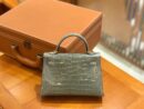 爱马仕 Mini Kelly 二代 19cm 一级美洲鳄鱼皮 81斑鸠灰 高定工序版本 全手工缝制