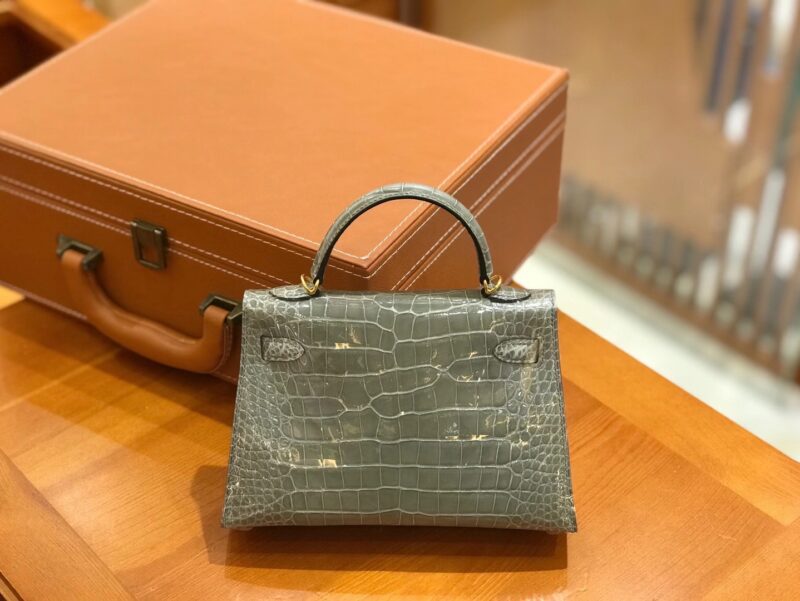 爱马仕 Mini Kelly 二代 19cm 一级美洲鳄鱼皮 81斑鸠灰 高定工序版本 全手工缝制 - Image 3