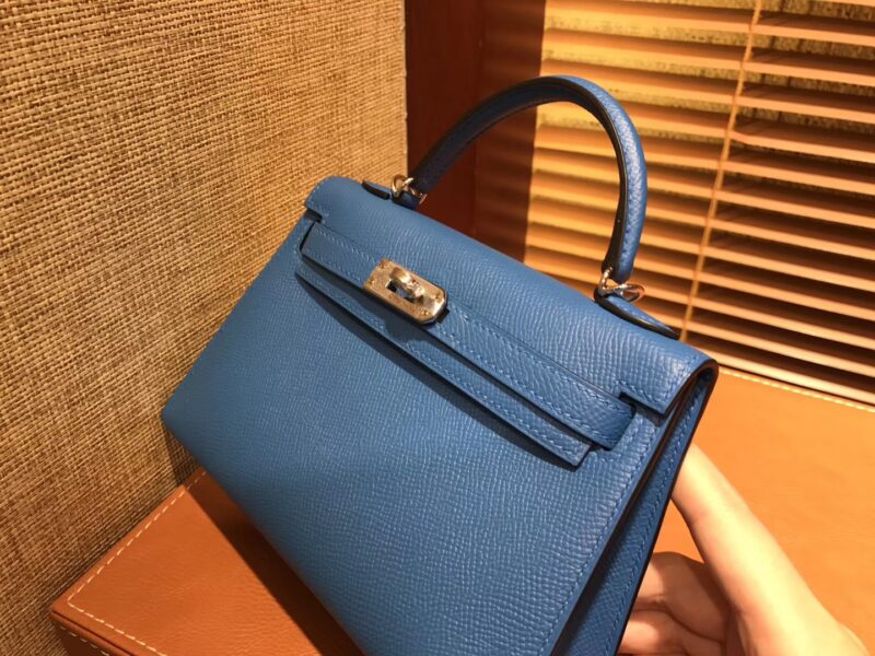 爱马仕 Mini Kelly迷你凯莉 蓝色 德国掌纹牛皮 全手工缝制 臻品级别 金扣 19cm - Image 5