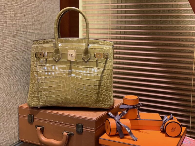 爱马仕 Birkin铂金包 褐绿色 一级皮 尼罗鳄鱼 进口原料 顶级手缝工艺 30cm - Image 2