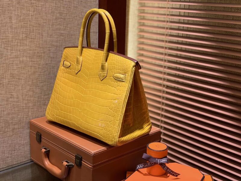 爱马仕 Birkin铂金包 琥珀黄 一级皮 尼罗鳄鱼 进口原料 顶级手缝工艺 30cm - Image 5