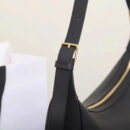 Celine*Heloise系列腋下包114713黑色免检版