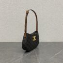 Celine*Tilly系列腋下包115702印花免检版
