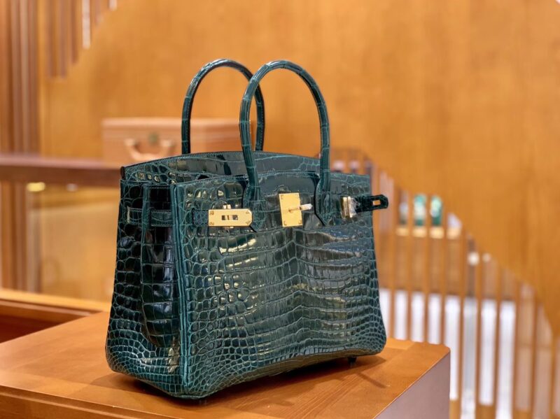 f12eadaaba4aa7f.jpg 爱马仕 Birkin 铂金包 松柏绿 一级皮 尼罗鳄鱼皮 臻品级别 金扣 30cm