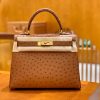 爱马仕 Kelly 凯莉包 焦糖棕 鸵鸟皮 全手工缝制 金扣 28cm 现货