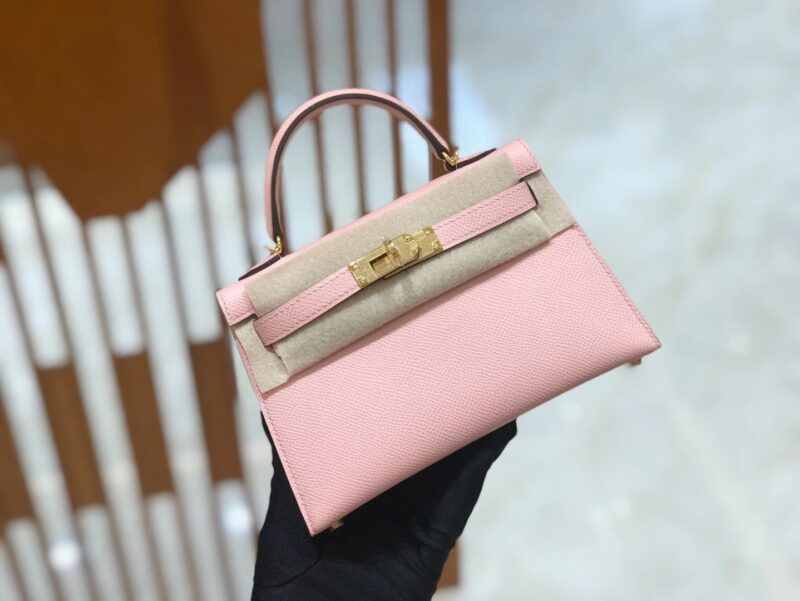 爱马仕 Mini Kelly 二代 19cm 进口掌纹牛皮 3Q奶昔粉 金扣 全手工缝制 高订鳄鱼工序 - Image 4