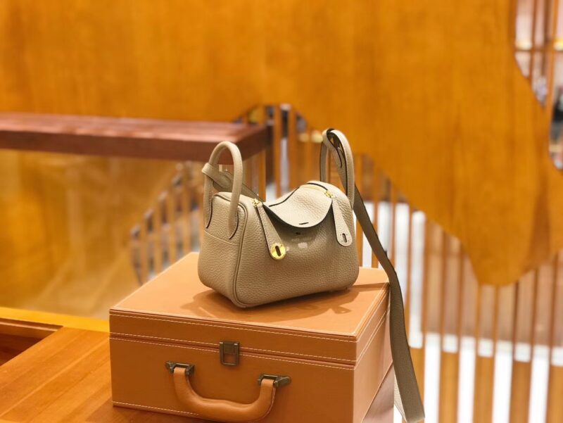爱马仕 Mini Lindy 18cm 斑鸠灰 Togo牛皮 金扣 原版蜜蜡线 顶级手缝