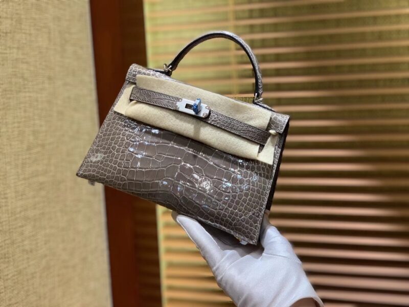 爱马仕 Mini Kelly 沥青灰 一级美洲鳄鱼皮 全手工缝制 臻品级别 金扣 19cm 2代 - Image 6