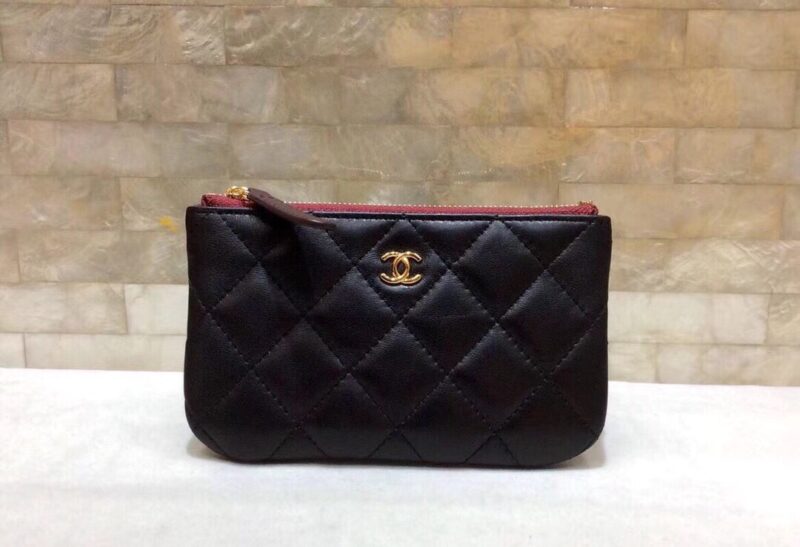 Chanel 进口羊皮拉链零钱包卡包 A82365黑色/金扣 - Image 2