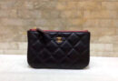 Chanel 进口羊皮拉链零钱包卡包 A82365黑色/金扣