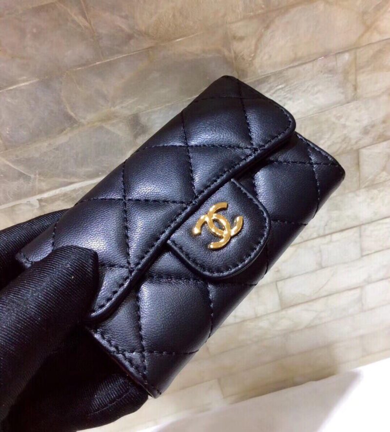 CHANEL羊皮cc金扣cf钥匙包 A80799