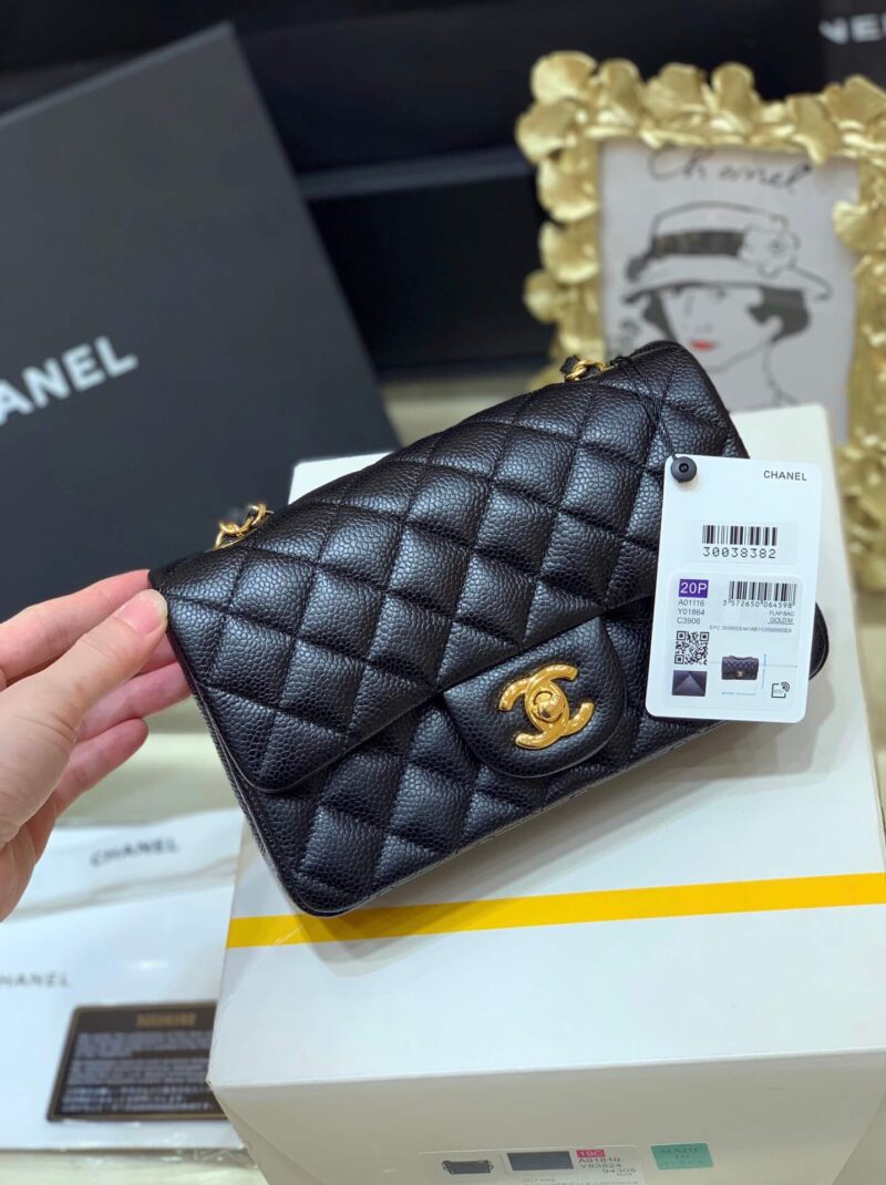 CHANEL CF 20CM 大mini 经典款之Classic flap bag A01116牛皮/黑色/金扣