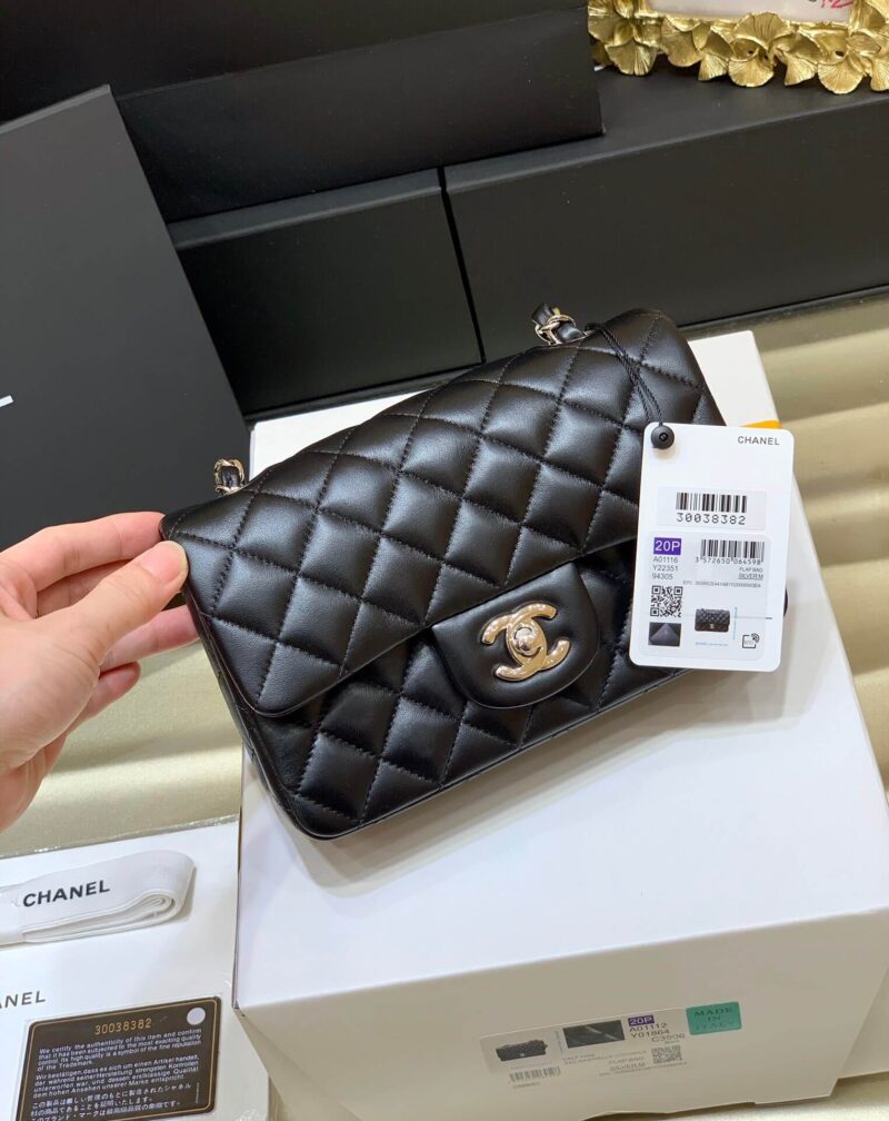 CHANEL 纯原厂CF 20CM 大Mini 经典款之Classic flap bag A01116黑色/银扣