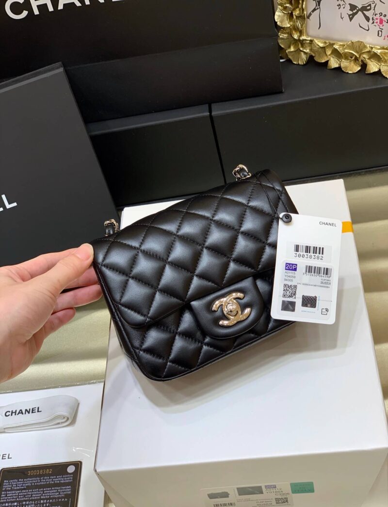 CHANEL CF 17CM方胖子 A01115羊皮/黑色/银扣