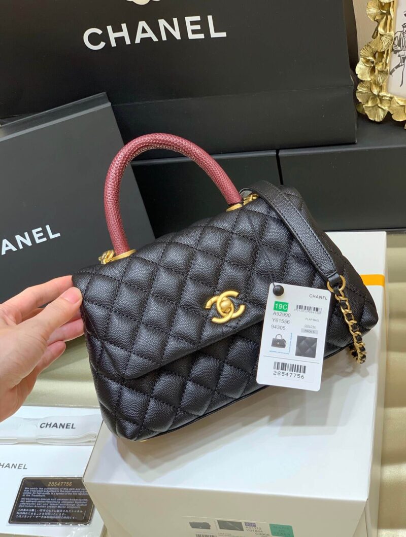 CHANEL 经典款之Coco handle 23CM A92990黑色/酒红手柄/金扣