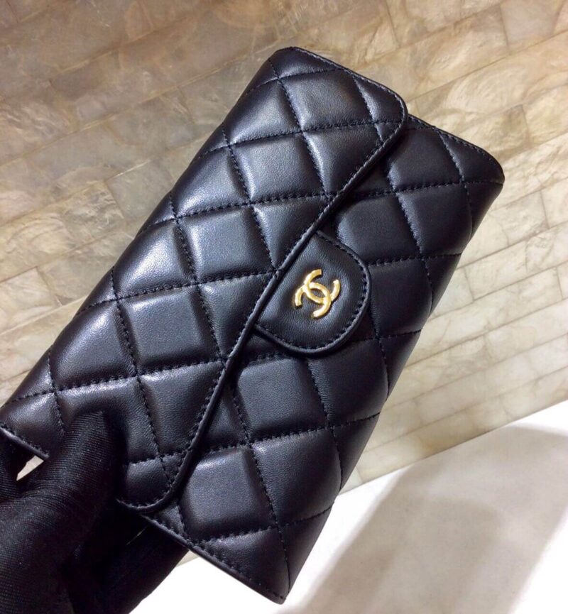 CHANEL 原单进口羊皮三折钱夹 A31506黑色/金扣