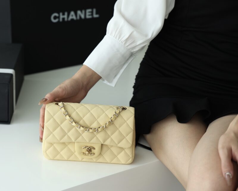 Chanel CF20大mini Classic flap bag A01116牛皮小鸡黄 - Image 3