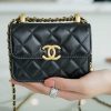 CHANEL 2021高级手工坊 双金球 零钱包 AP2290