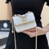 Chanel 2021早秋高级手工坊双金珠系列小方包 AP2290白色
