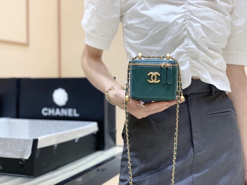 Chanel 高级手工坊双金珠系列盒子斜挎包 AP2292绿色 - Image 3
