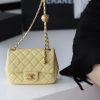 Chanel Flap Bag CF Mini羊皮方胖子金球包 AS1786鹅蛋黄